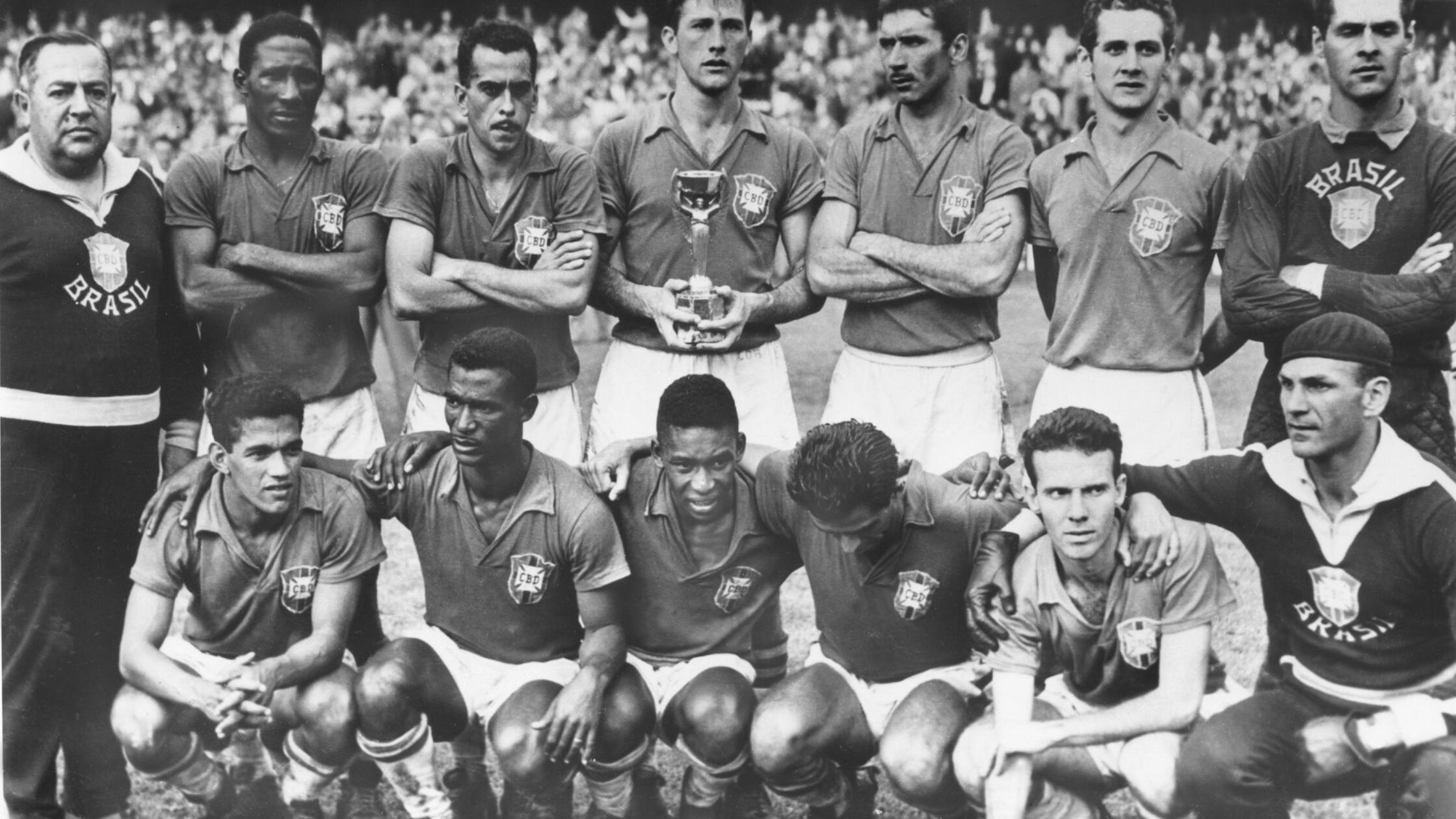 Pelés WM-Trikot erzielt 4,3 Millionen Euro bei Auktion