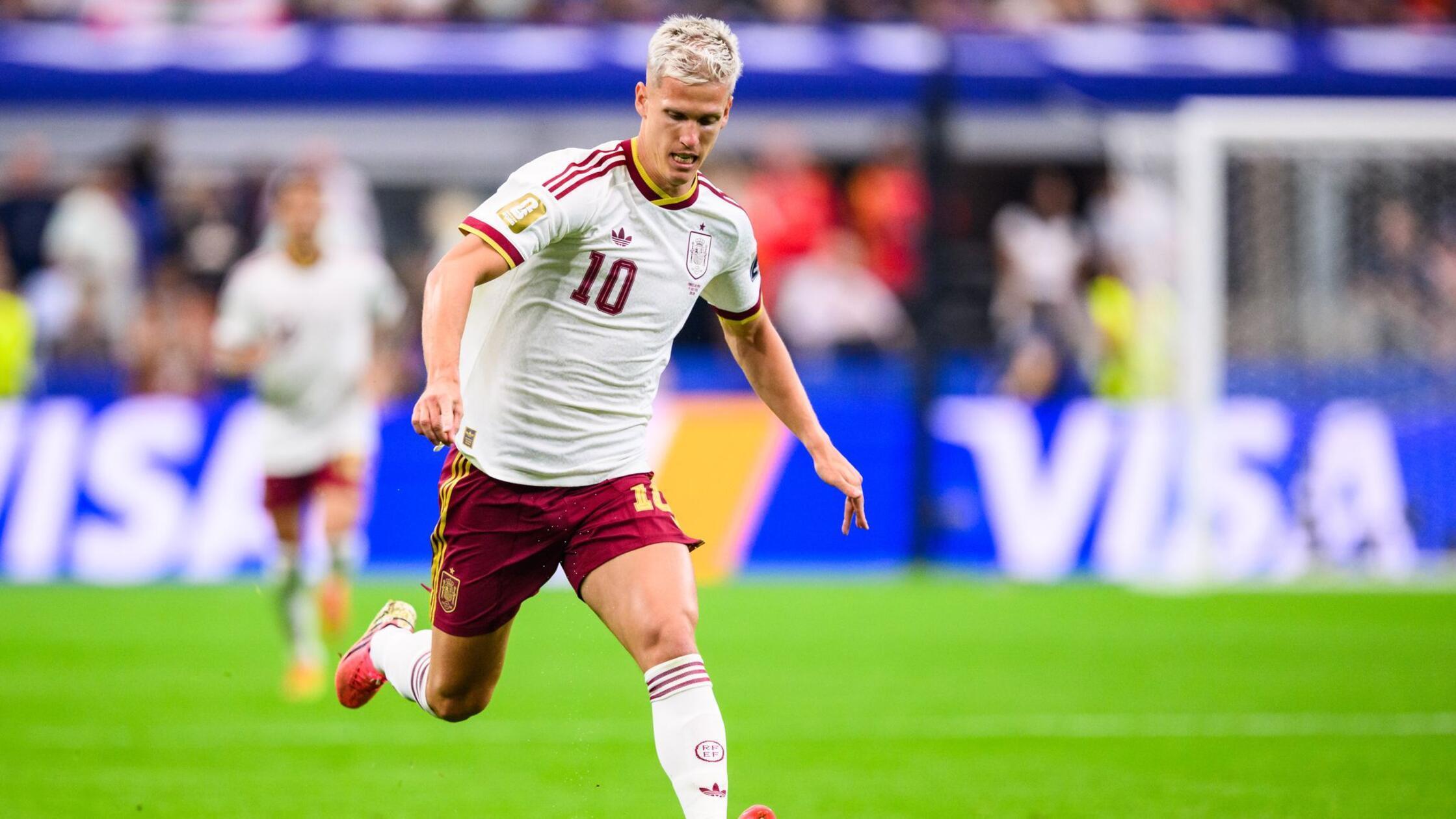 https://images.nordbayern.de/image/contentid/policy:1.15202895:1784270109/Fussball_Maenner_WM_Frankreich__Spanien_Finalru.jpg?$p=8a7cbad