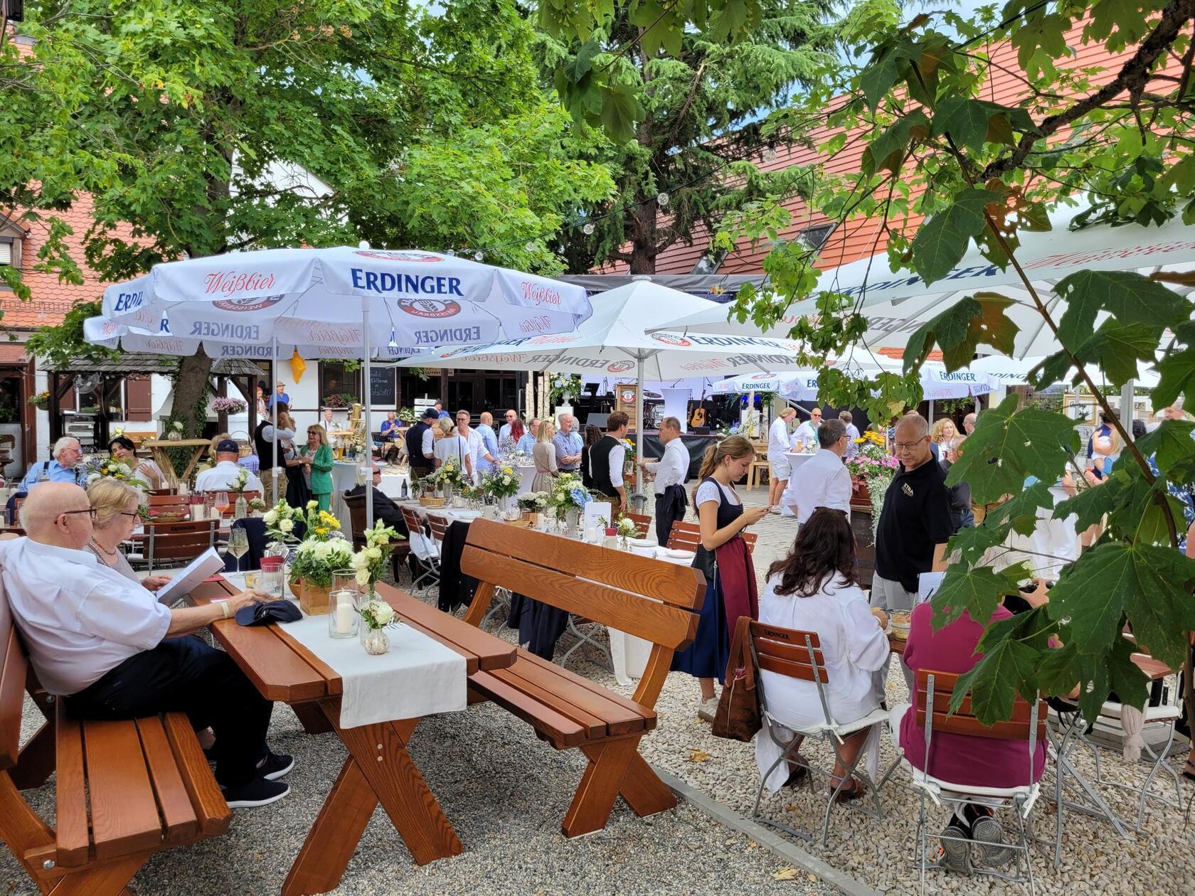 Ein neuer Biergarten mit 250 Sitzplätzen in Nürnberg: Der Kuhstall in der Jägerstraße 1 ist nach Jahren der Pause wieder am Start. 