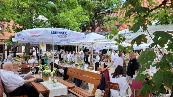 Ein neuer Biergarten mit 250 Sitzplätzen in Nürnberg: Der Kuhstall in der Jägerstraße 1 ist nach Jahren der Pause wieder am Start.