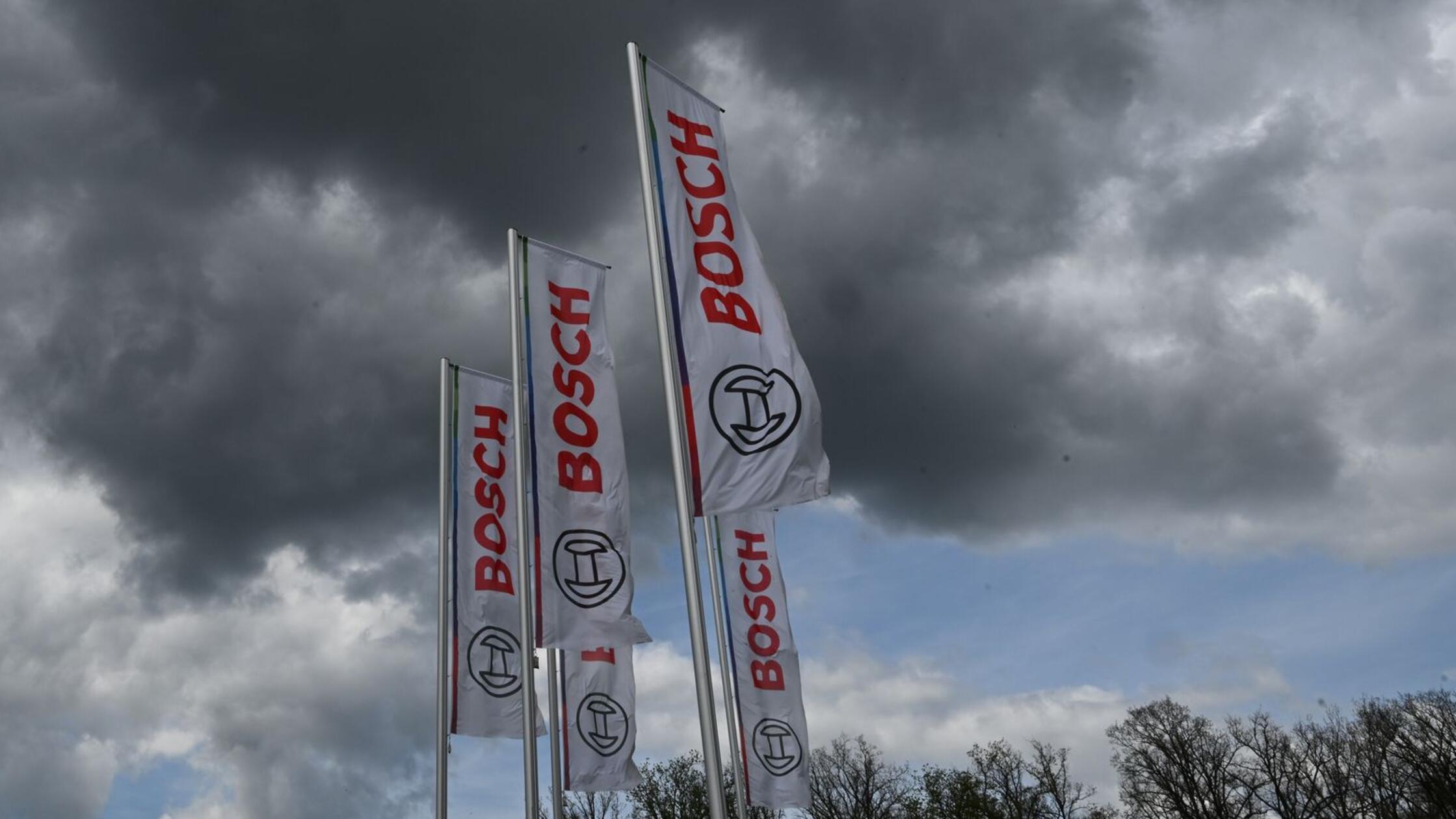 Das Logo des Industriekonzerns und Automobilzulief