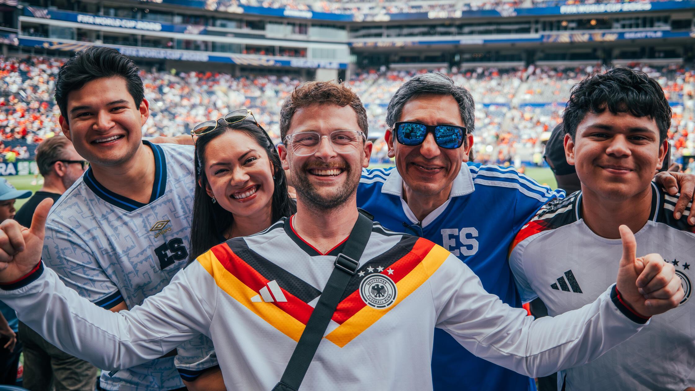 Football stars and Schweinsteiger: What a photographer from TV Büchenbach ...
