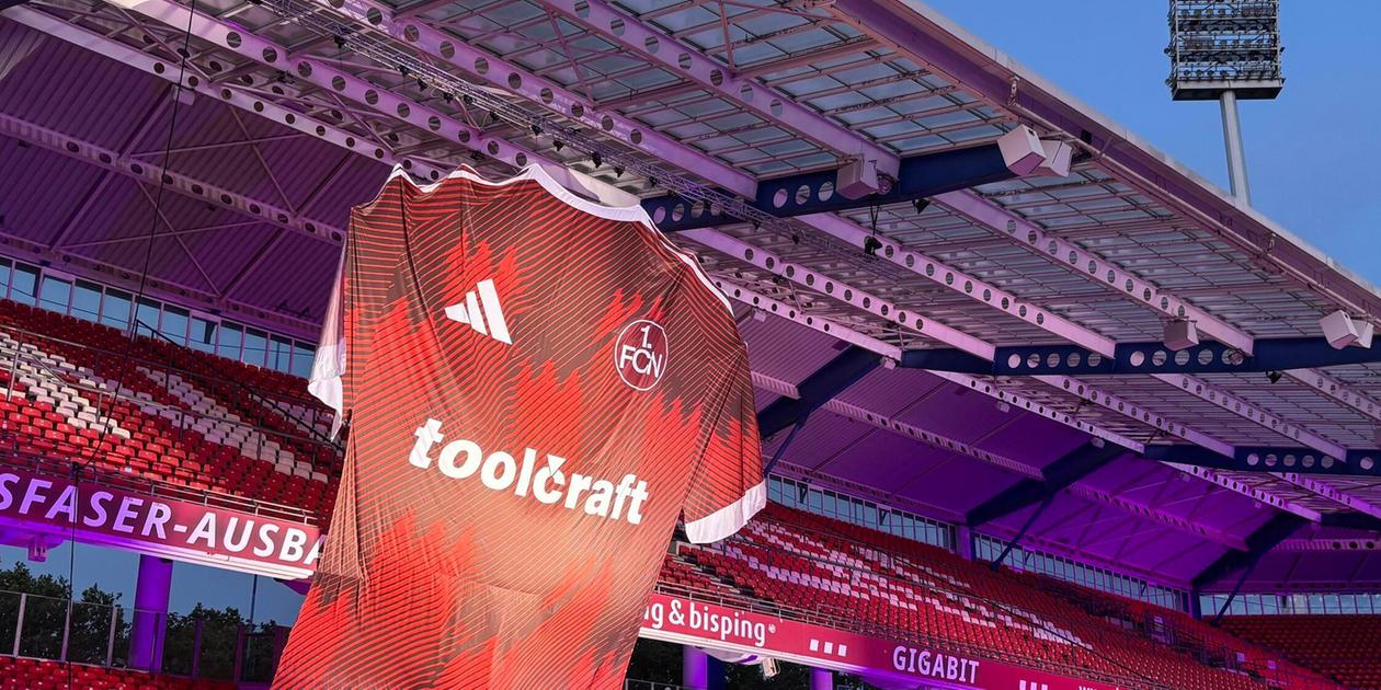 Das neue Club-Trikot im Video: So spielt der 1. FC Nürnberg in der Saison ...
