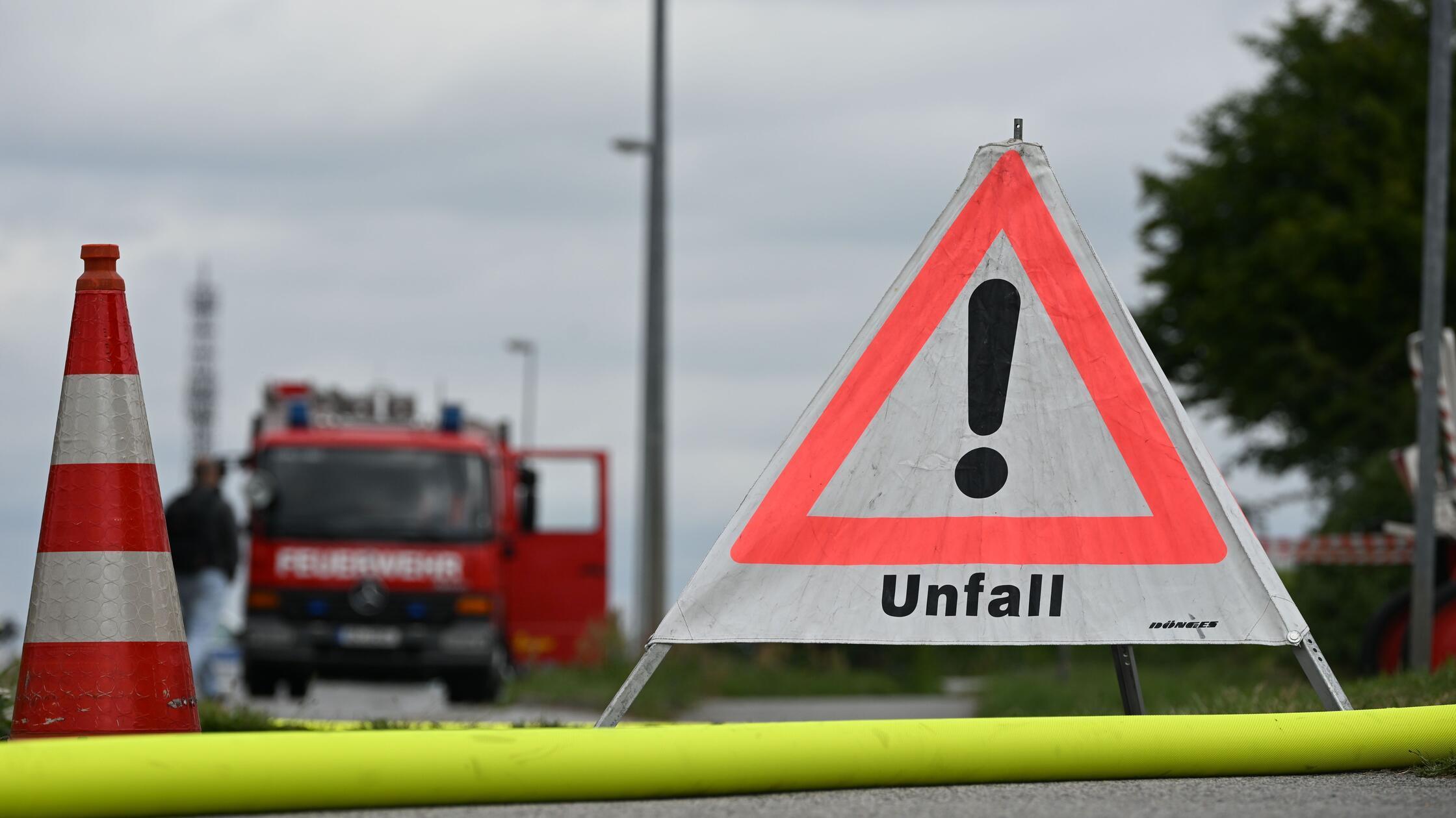 22.07.2026, Sachsen, Bautzen: Ein Schild mit der A