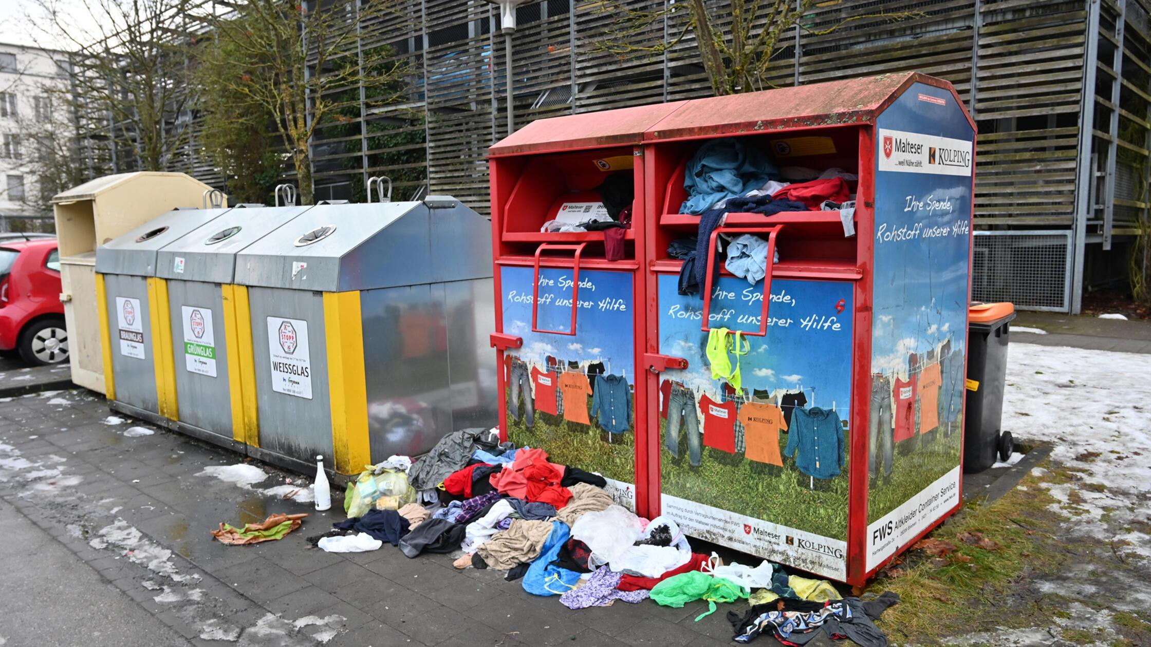 So sieht es an den Wertstoffcontainern in der Luis