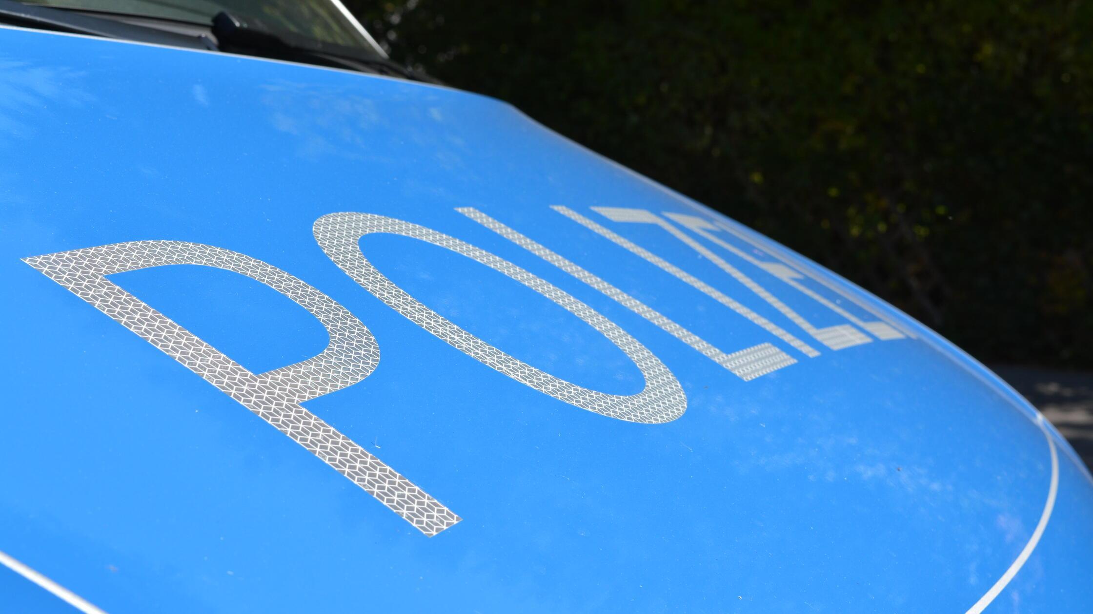 Einbrecher schlägt in Weißenburg Hausbewohnerin nieder