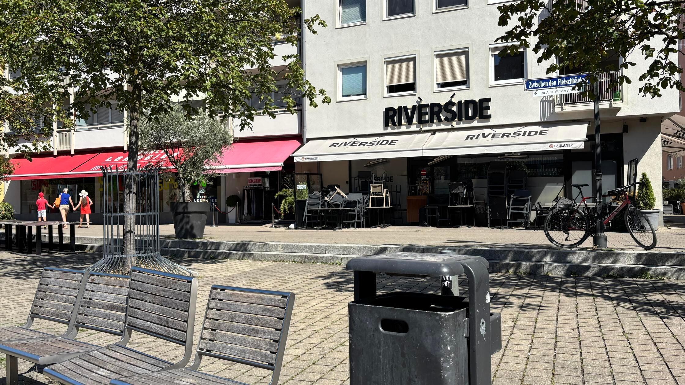 Riverside Restaurant