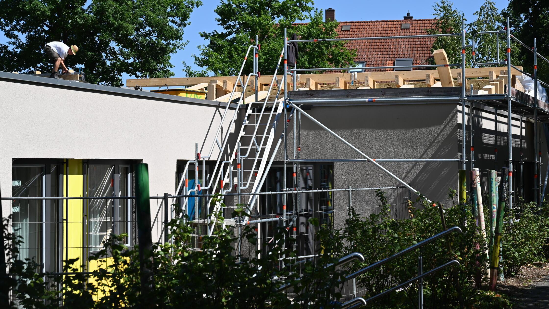 Sie Sanierungsarbeiten am Dach der Kindertagesstät
