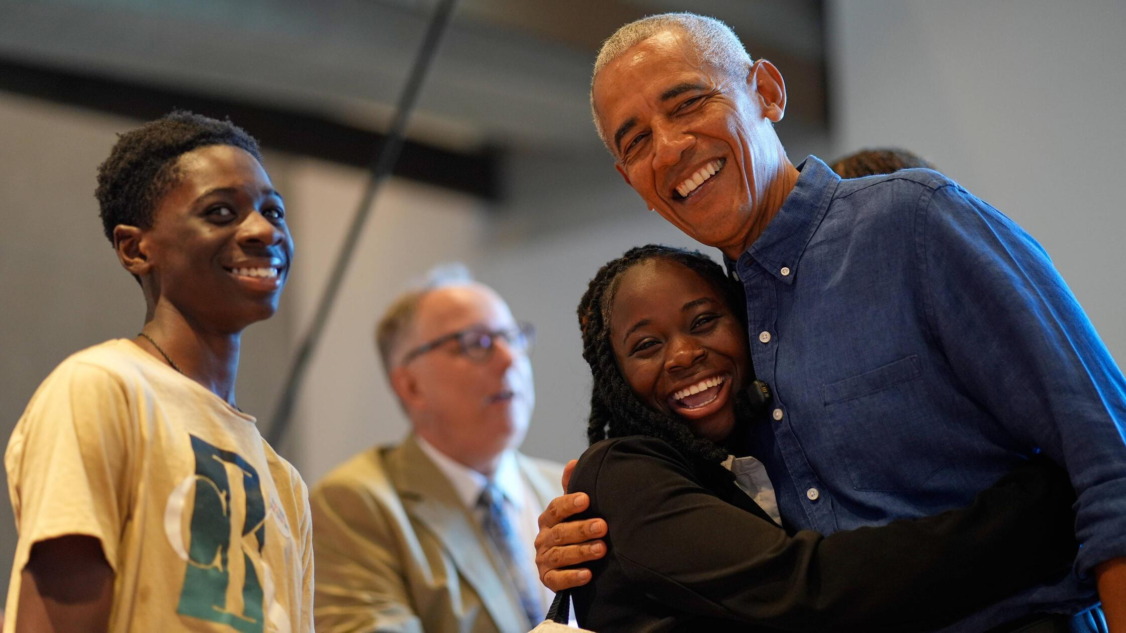 President Obama and Michelle Obama Greets Visitors