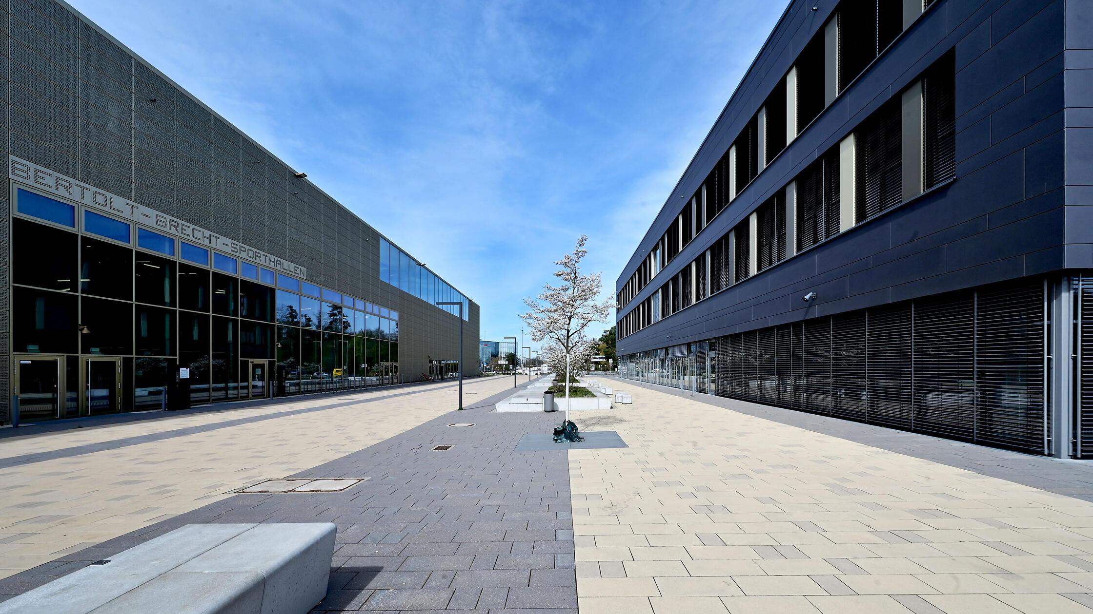 brecht-schulzentrum_hjw_090426_004