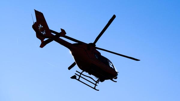 Ein Rettungshubschrauber der Luftrettung. (Symbolb
