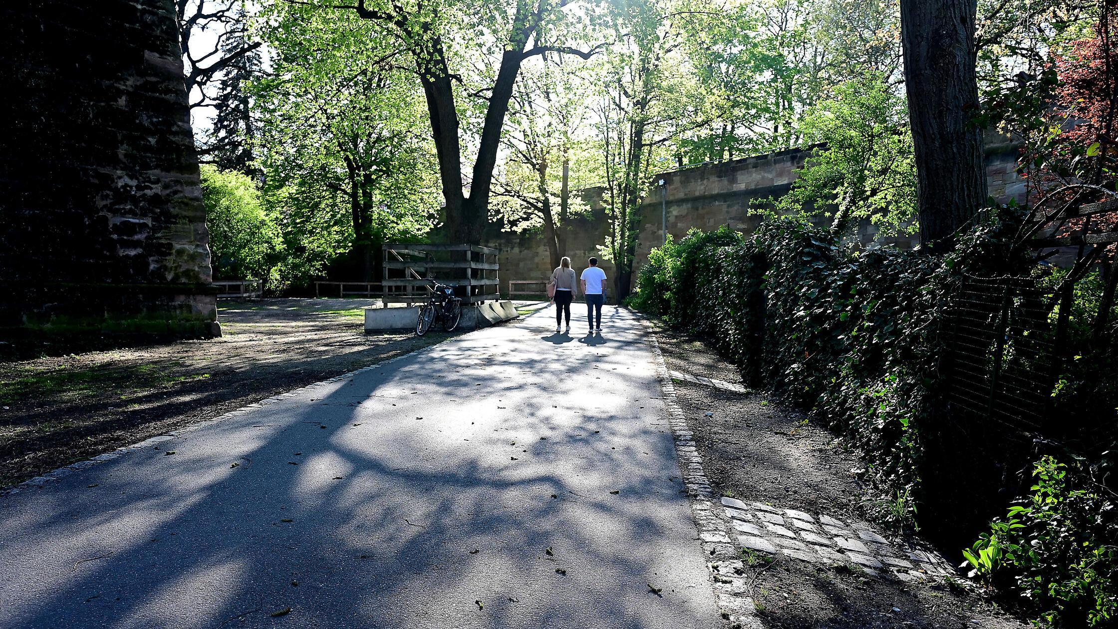 burggraben_hjw_230426_020