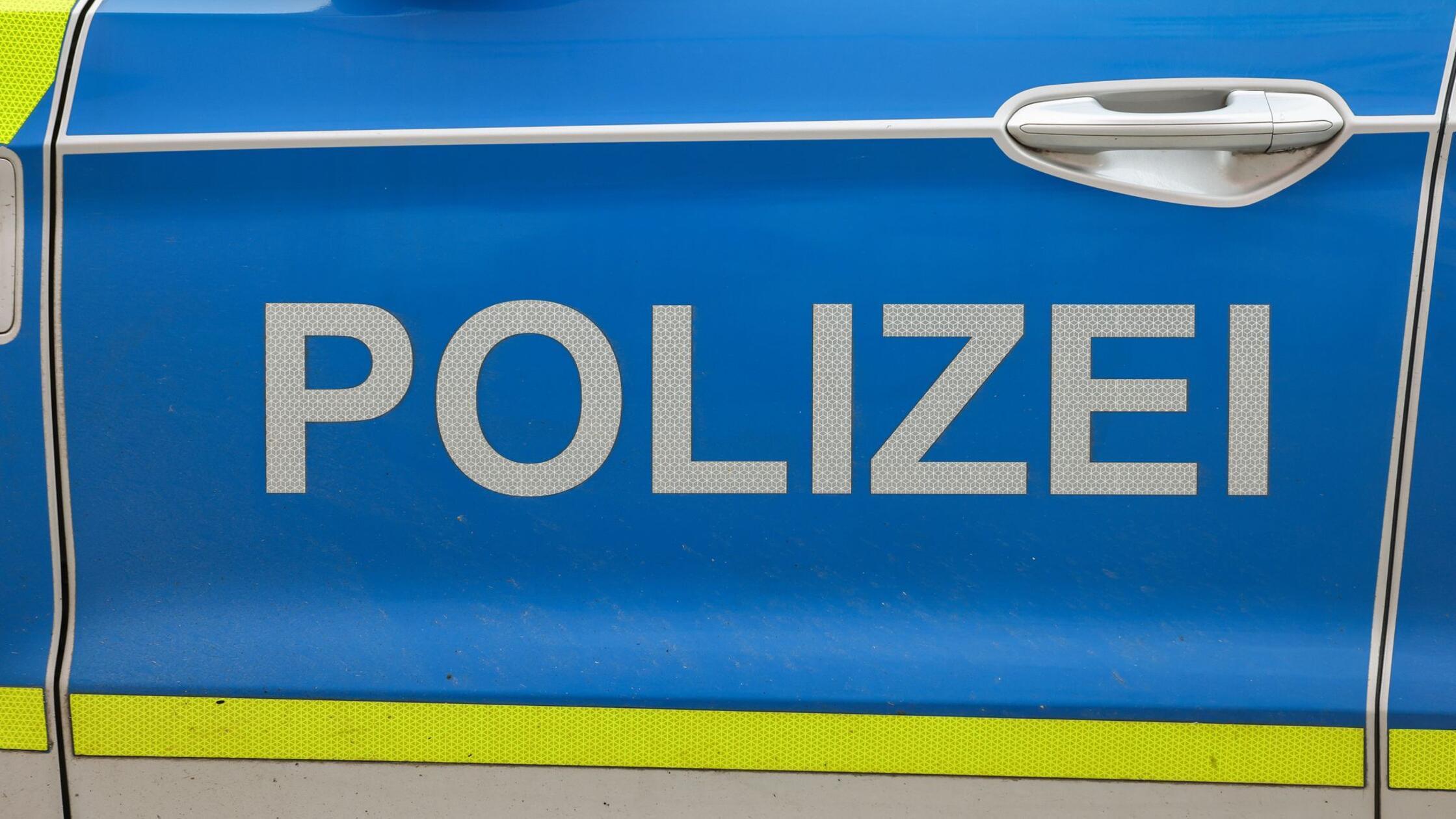 Ein Streifenwagen der Polizei. (zu dpa: «Kleintran