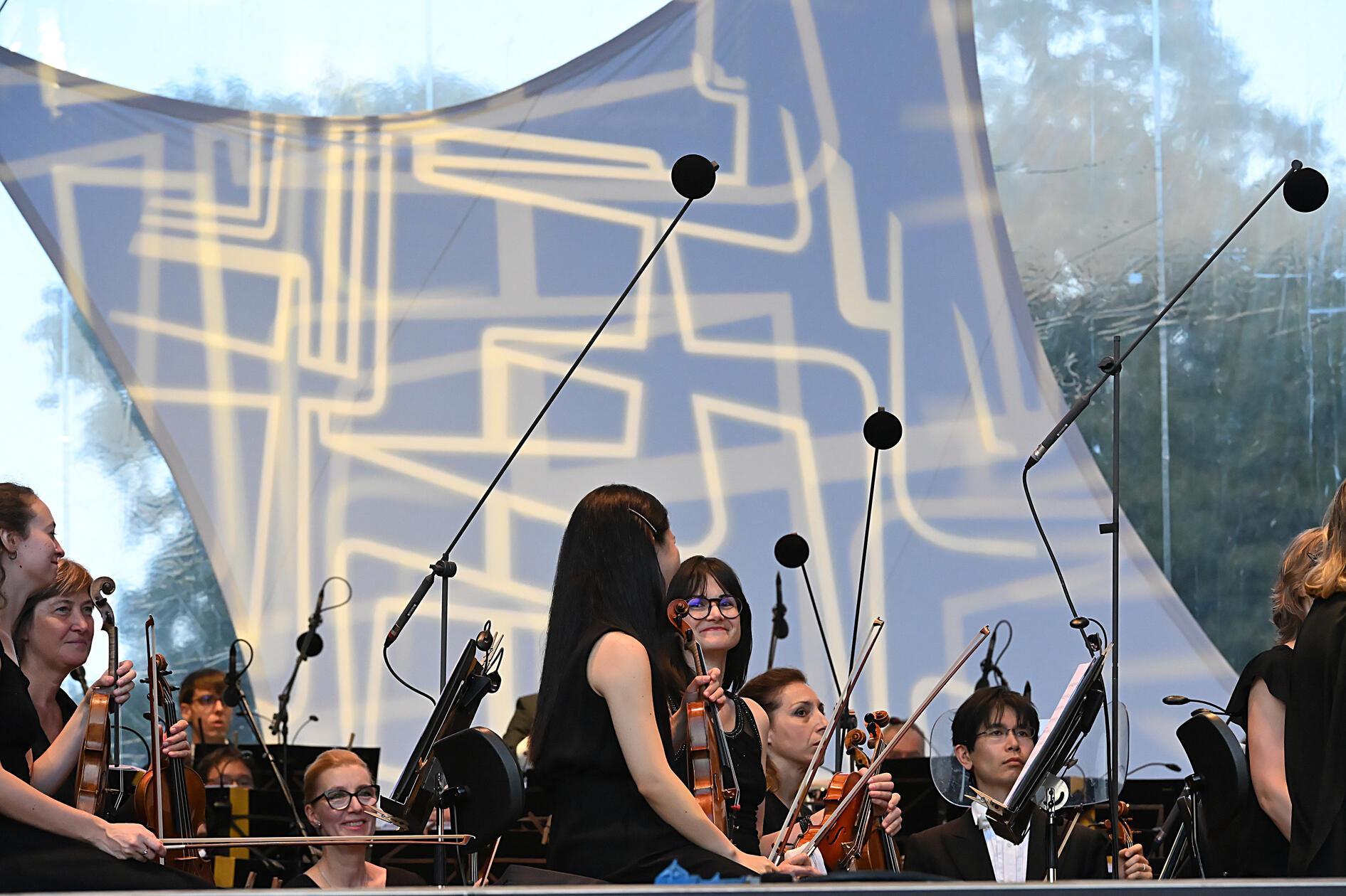 Der Eintritt zum Klassik Open Air ist traditionell kostenlos. Finanziert wird die Veranstaltung vor allem durch Spenden der Besucherinnen und Besucher.