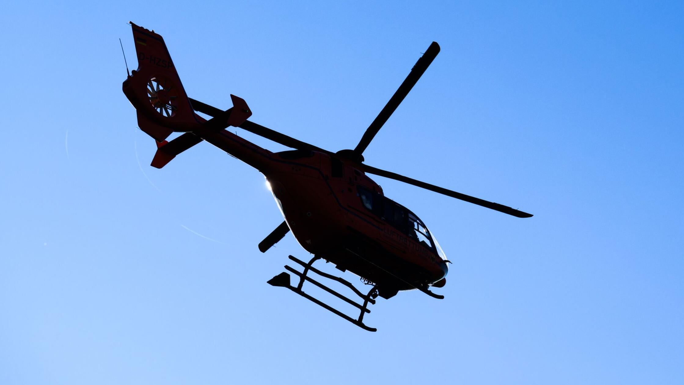 Ein Rettungshubschrauber der Luftrettung. (Symbolb