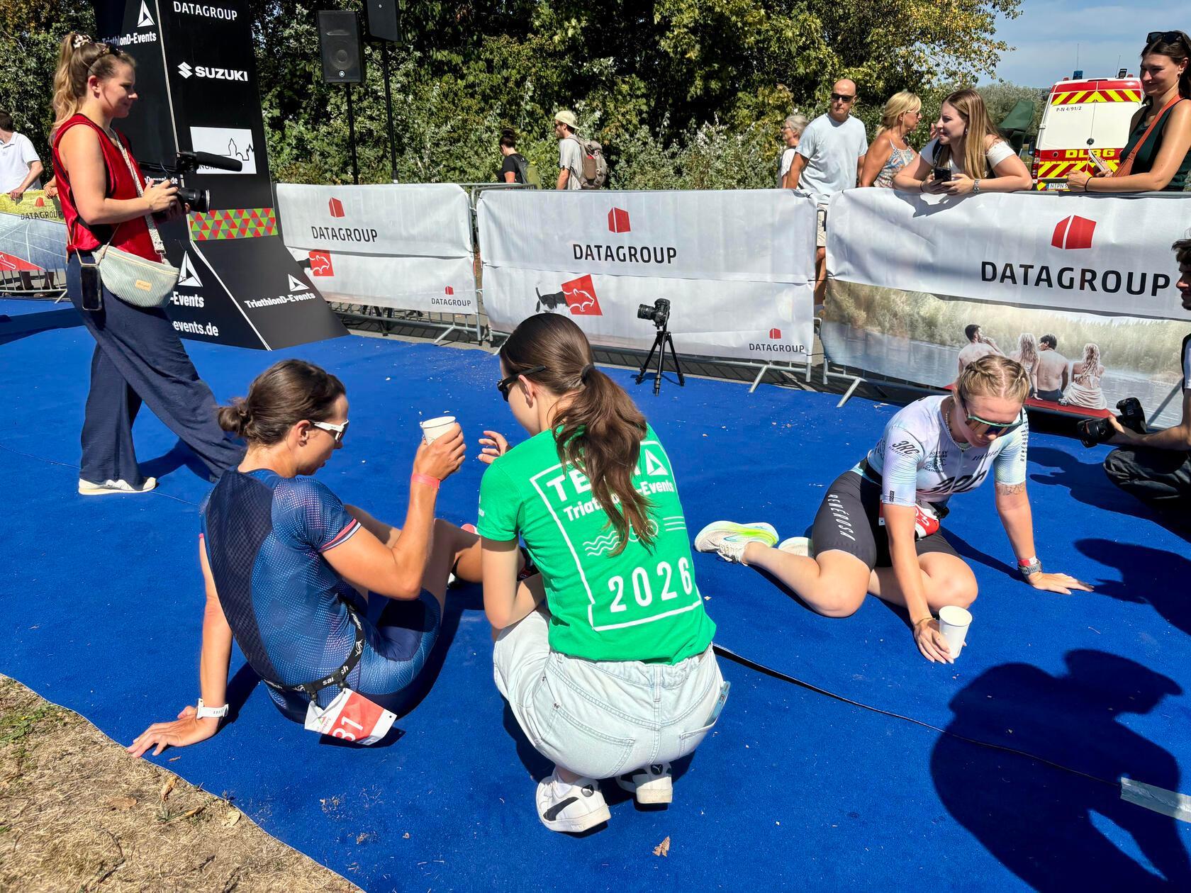 Bei Temperaturen von mehr als 30 Grad kamen die Athletinnen und Athleten ordentlich ins Schwitzen.