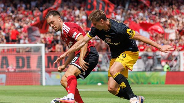 Dresden ist im Anschluss um den Ausgleich bemüht, doch der FCN lässt hinten nichts anbrennen. Erst unterbindet Porstner einen Konter gegen Bobzien (16.), dann rettet Otto gegen den einschussbereiten Vermeij (22.).