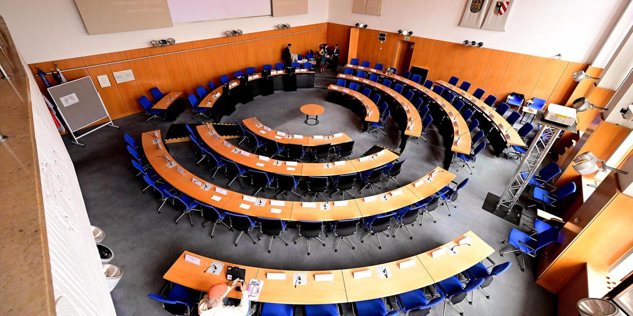 Dispute over parliamentary group subsidies: One party waives them after ...