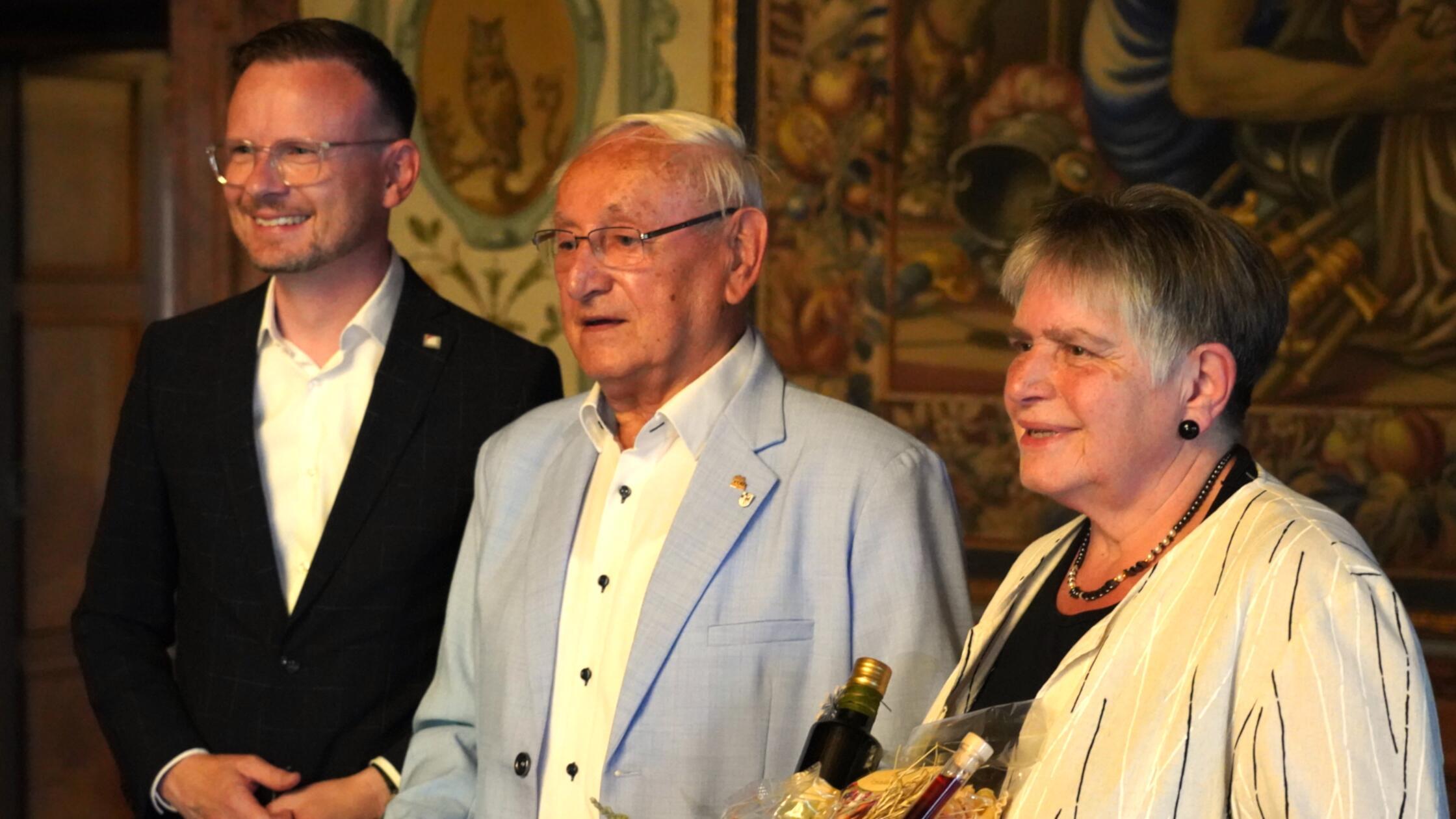 Heinz Bieberle und seine Frau Johanna freuen sich 