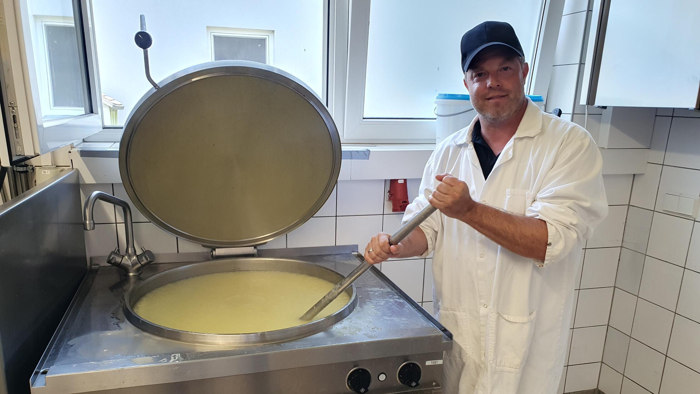 Jede Menge Handarbeit: Caterer Bastian Bassalig le