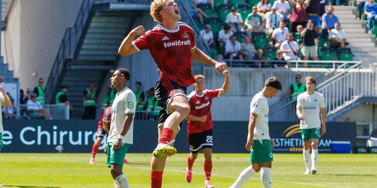 Der 1. FC Nürnberg stürmt den Ronhof und bezwingt die SpVgg Greuther Fürth ...