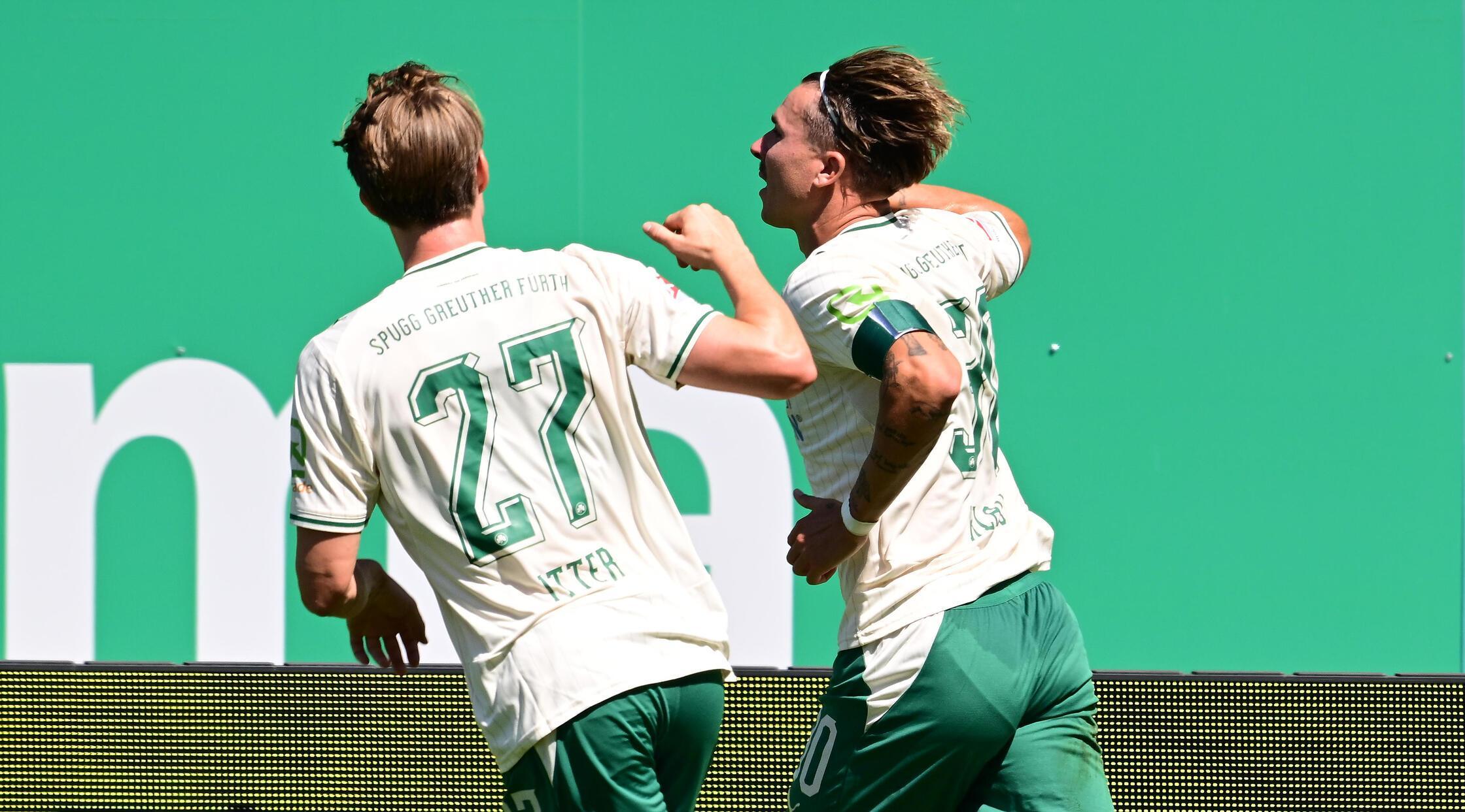 Bereits wenige Zeigerumdrehungen zuvor hatte der Doppelpacker ins FCN-Gehäuse getroffen, allerdings aus einer Abseitsposition.
