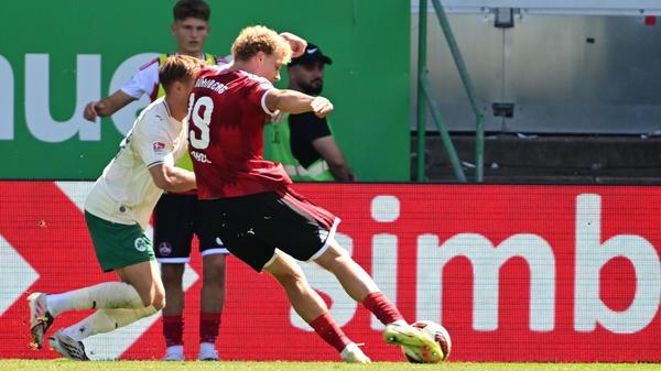 Nach Justvan markierte kurz darauf auch Scobel seinen zweiten Treffer. Im Anschluss an eine Ecke traf der Angreifer per Flachschuss zum 4:2 (74.).
