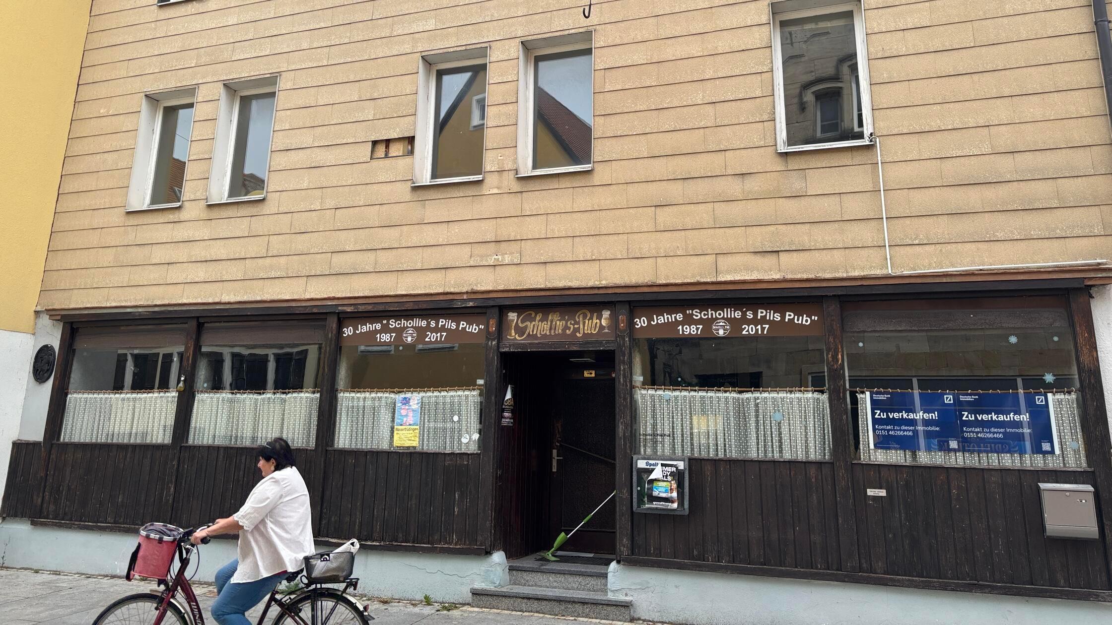 Schollis Pils Pub Haus außen Marktplatz