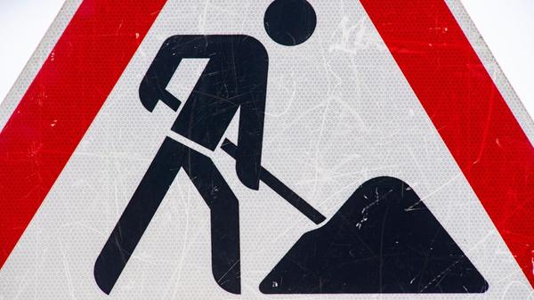 Baustellenschild (zu dpa: «Deutsche wollen mehr Ge