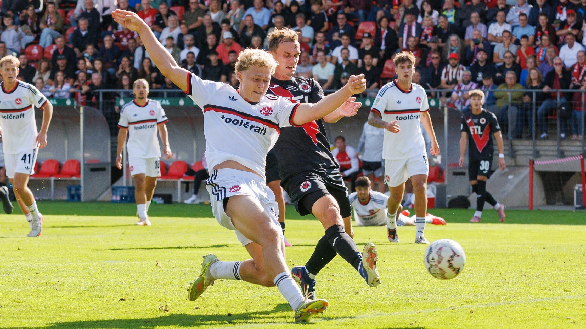 No second Illertissen: 1. FC Nürnberg wins first round of the cup after ...