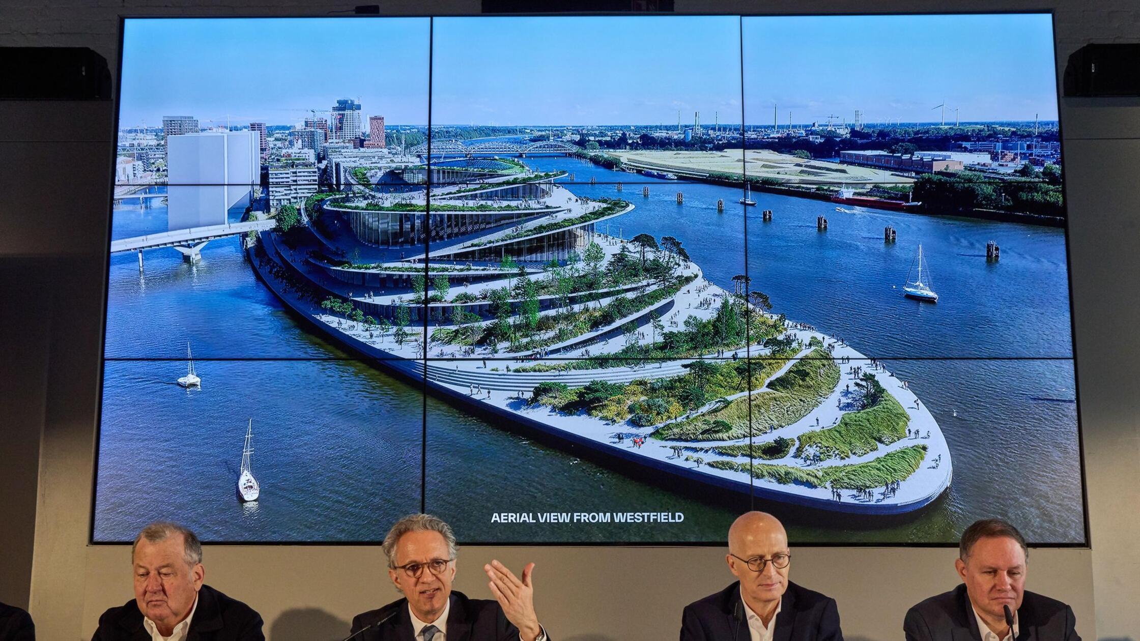 Stefan Behnisch (l-r), Architekt, Jörg Dräger, Ges