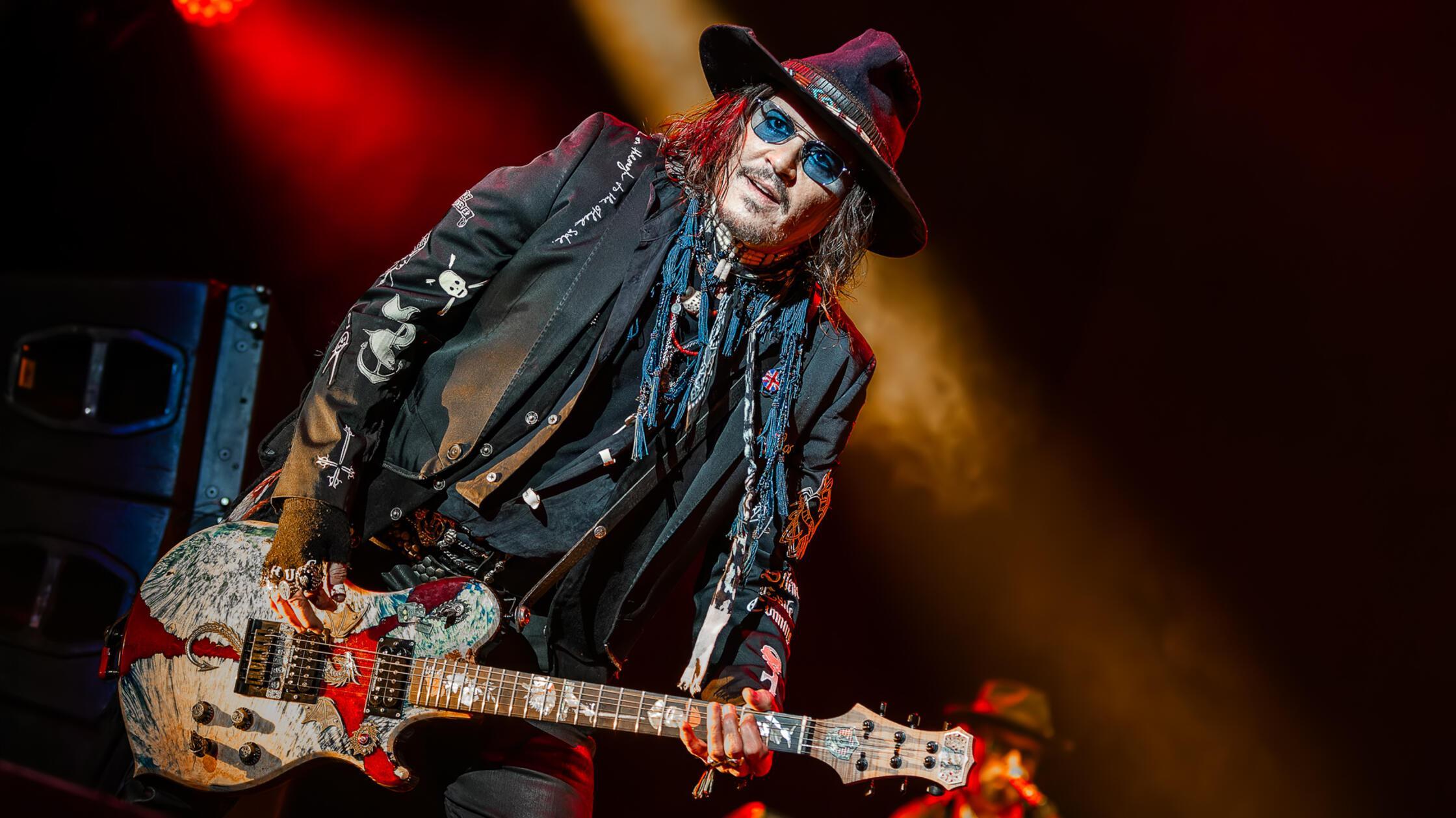 Hollywood-Vampires-Arena-Nuernberg-25-08-2026-03-A