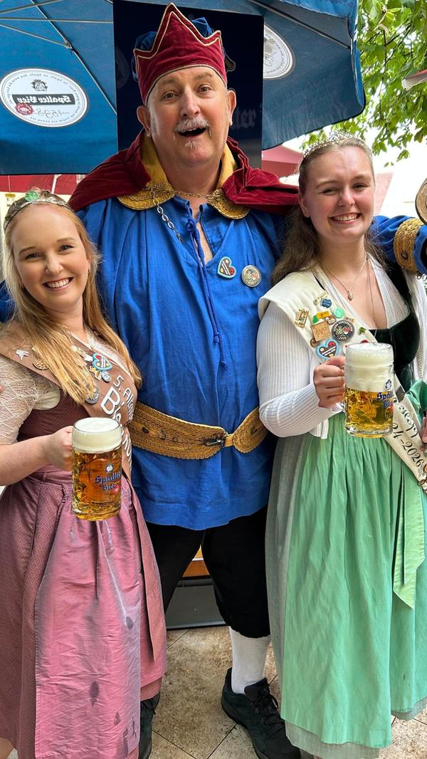 Gambrinus Claus Carl zusammen mit den Spalter und