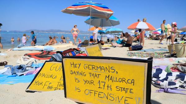 In vielen anderen Ländern machen Deutsche ähnliche Erfahrungen und erzählen nach ihrer Rückkehr von komfortablen französischen Regionalzügen, klimatisierten U-Bahnen in Spanien, perfekten Internetverbindungen in Schweden.