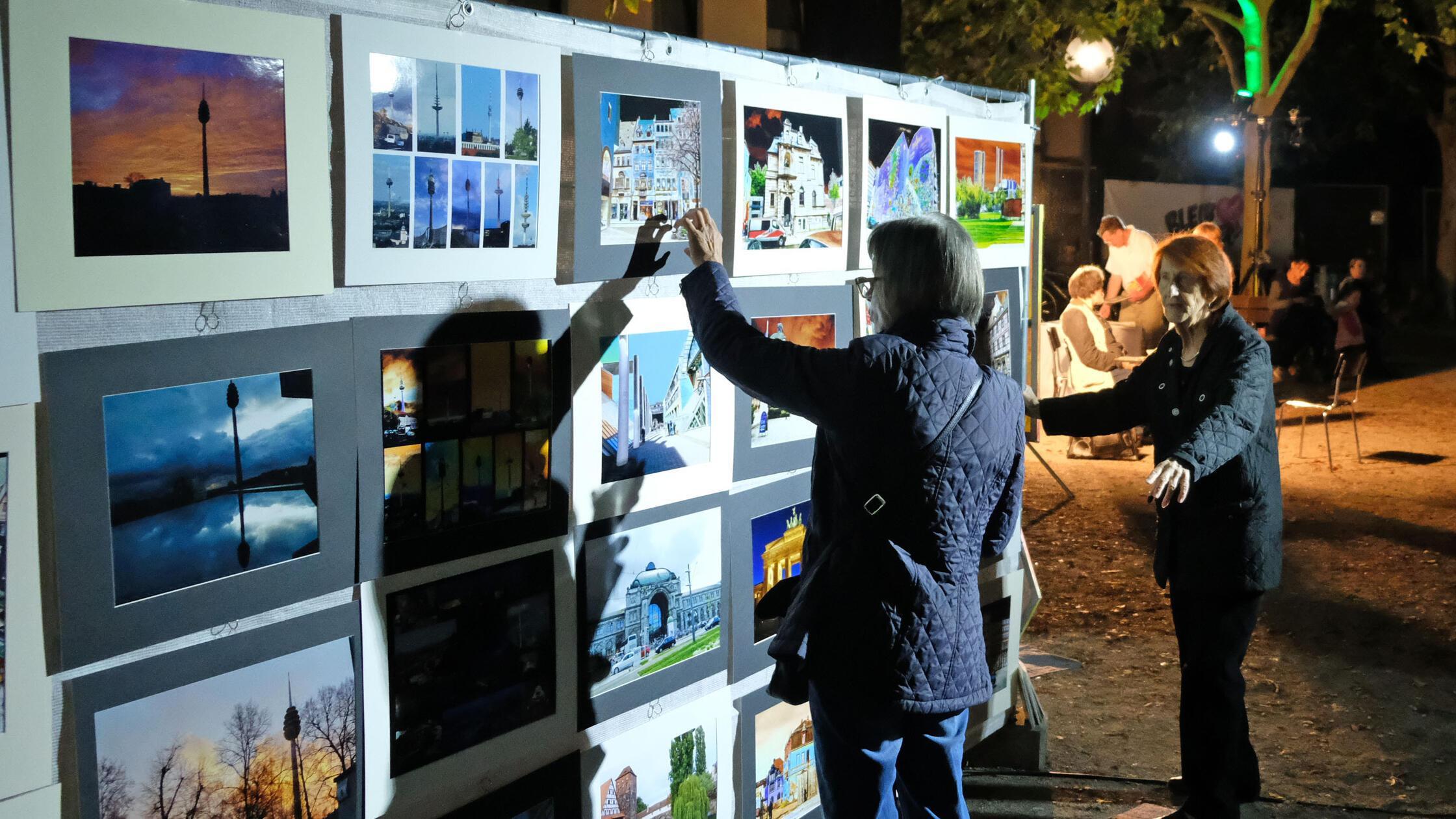 Bunte Nacht in St. Leonhard