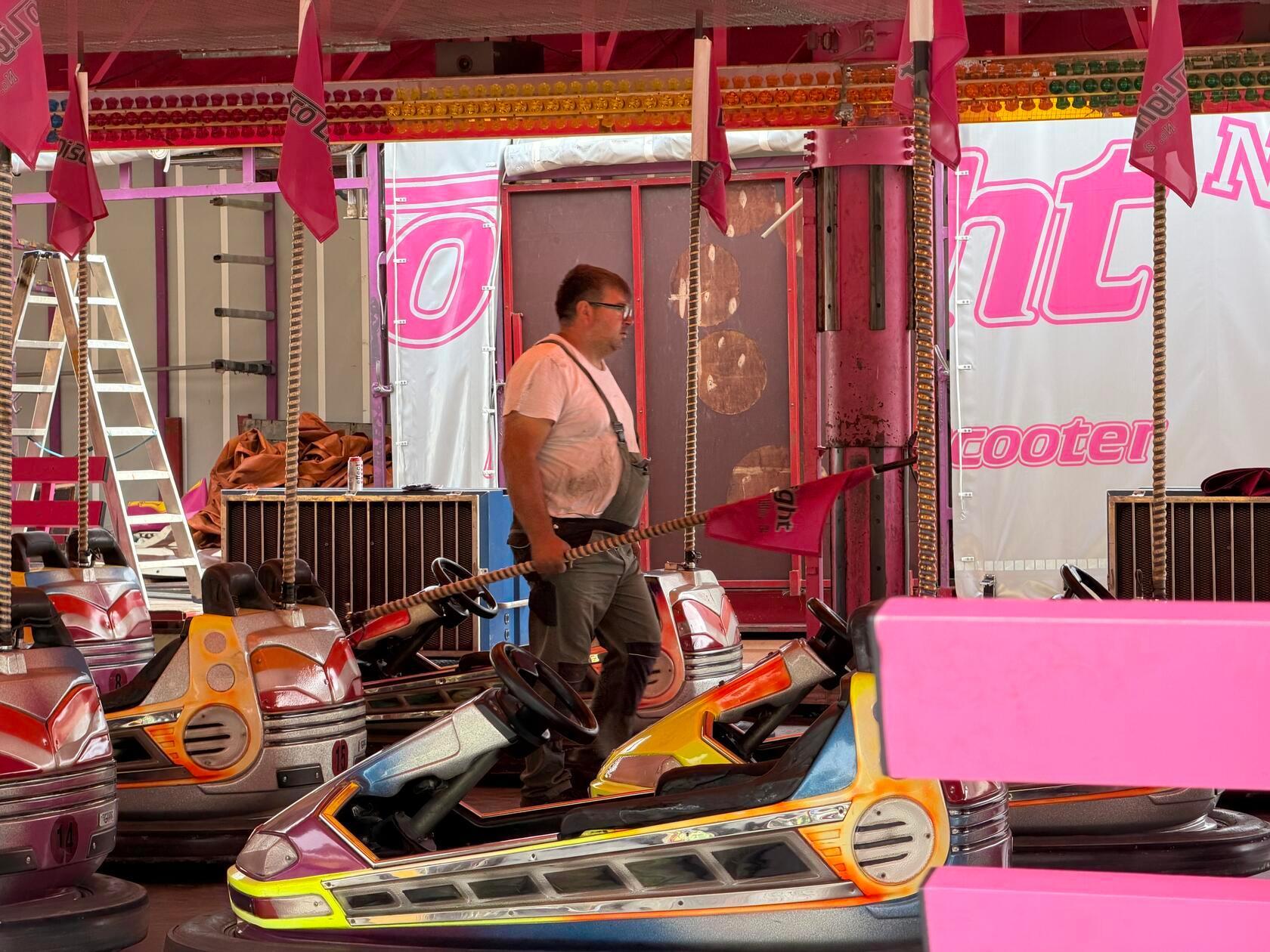 Auch zum Jubiläum dürfen Klassiker wie Achterbahnen, Autoscooter und Riesenrad natürlich nicht fehlen.