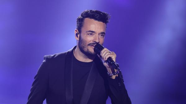 Giovanni Zarella singt beim Deutschen Fernsehpreis
