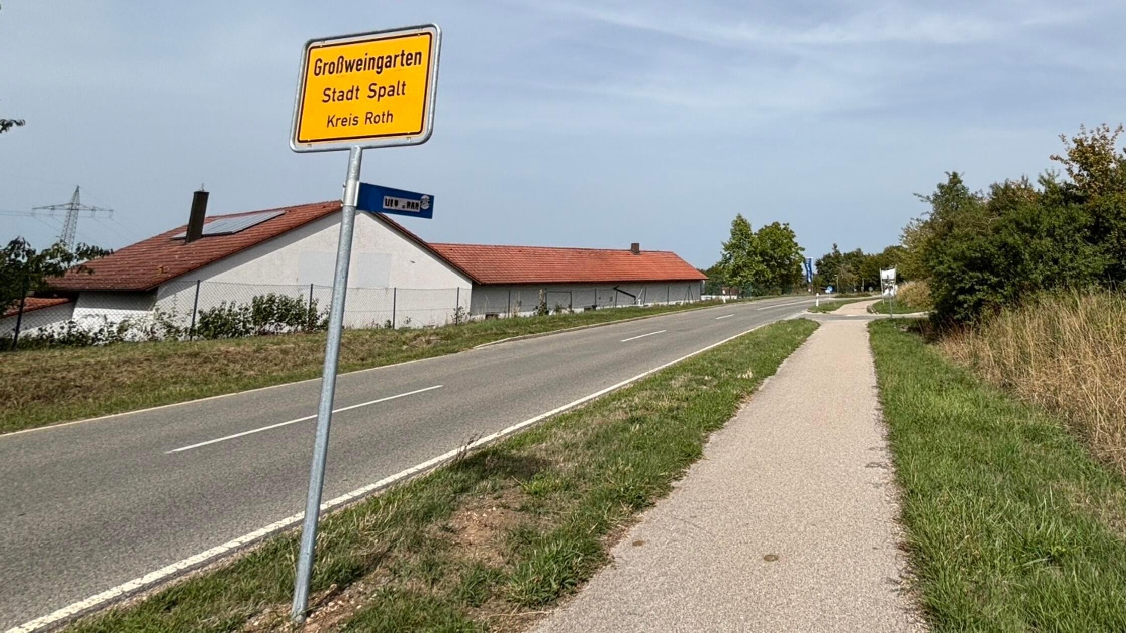 Symbolbild Großweingarten Ort
