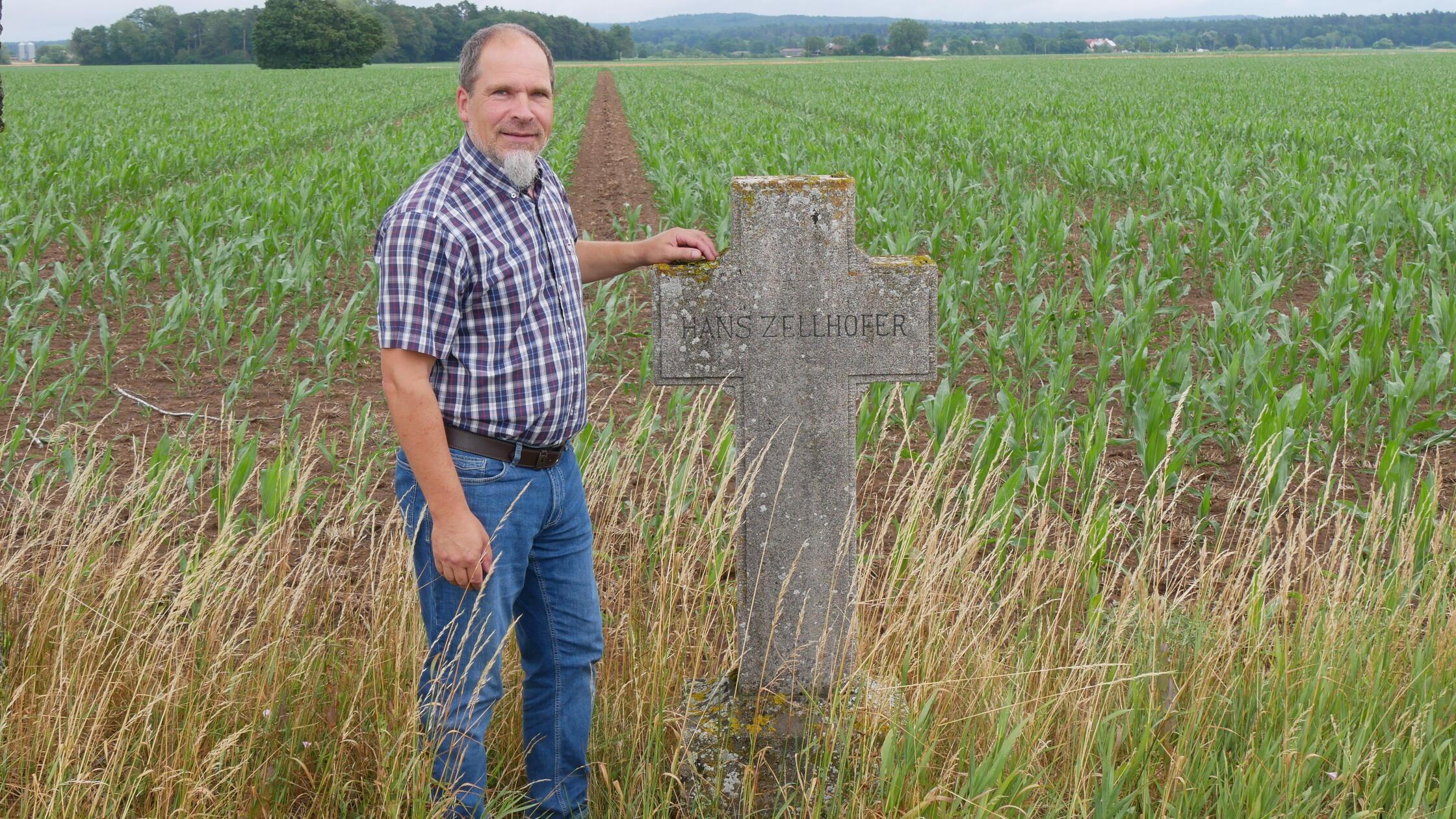 Der Ansbacher Kreisheimatpfleger Richard Schmidt h