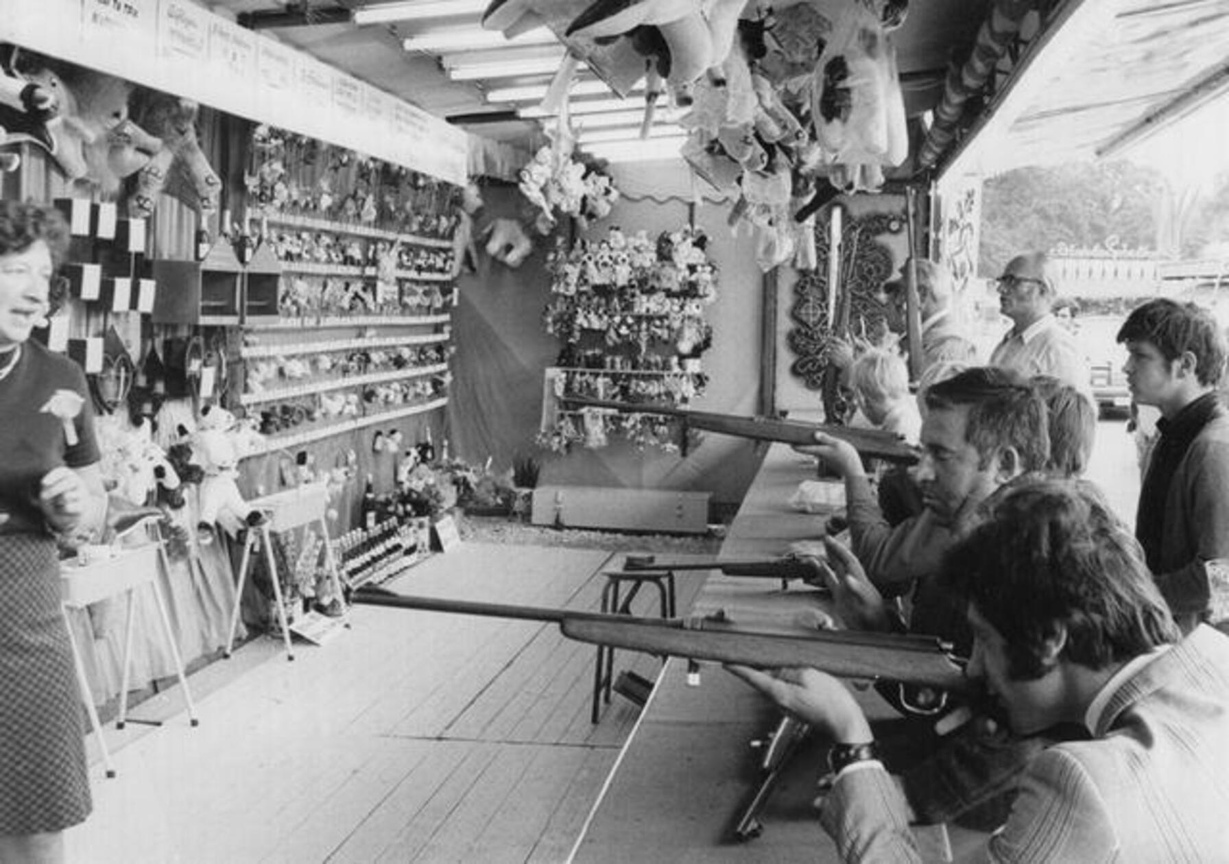 1973 war die Schießbude eine der Attraktionen auf dem Volksfest.