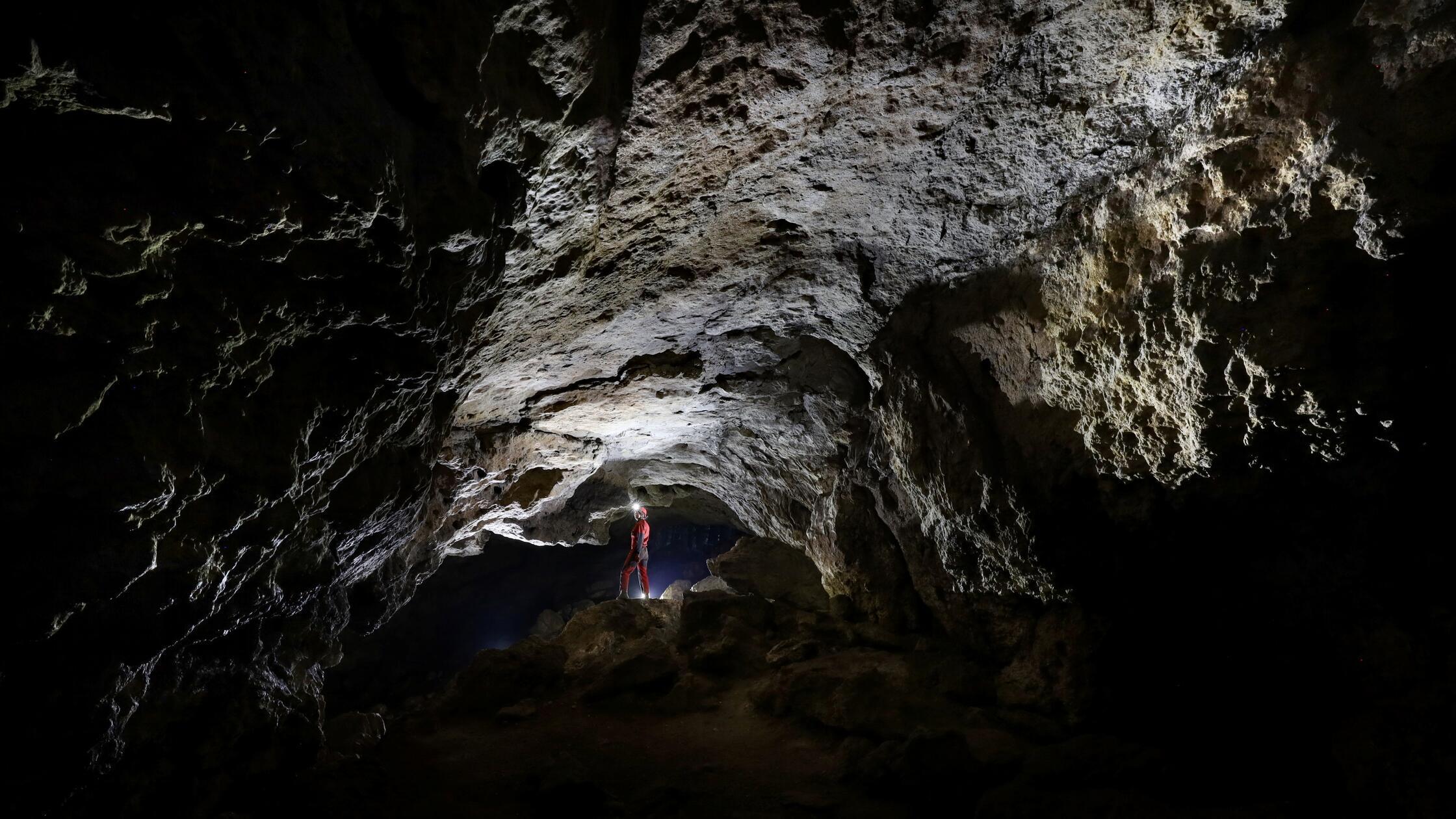 Die Witzenhöhle bei Muggendorf.