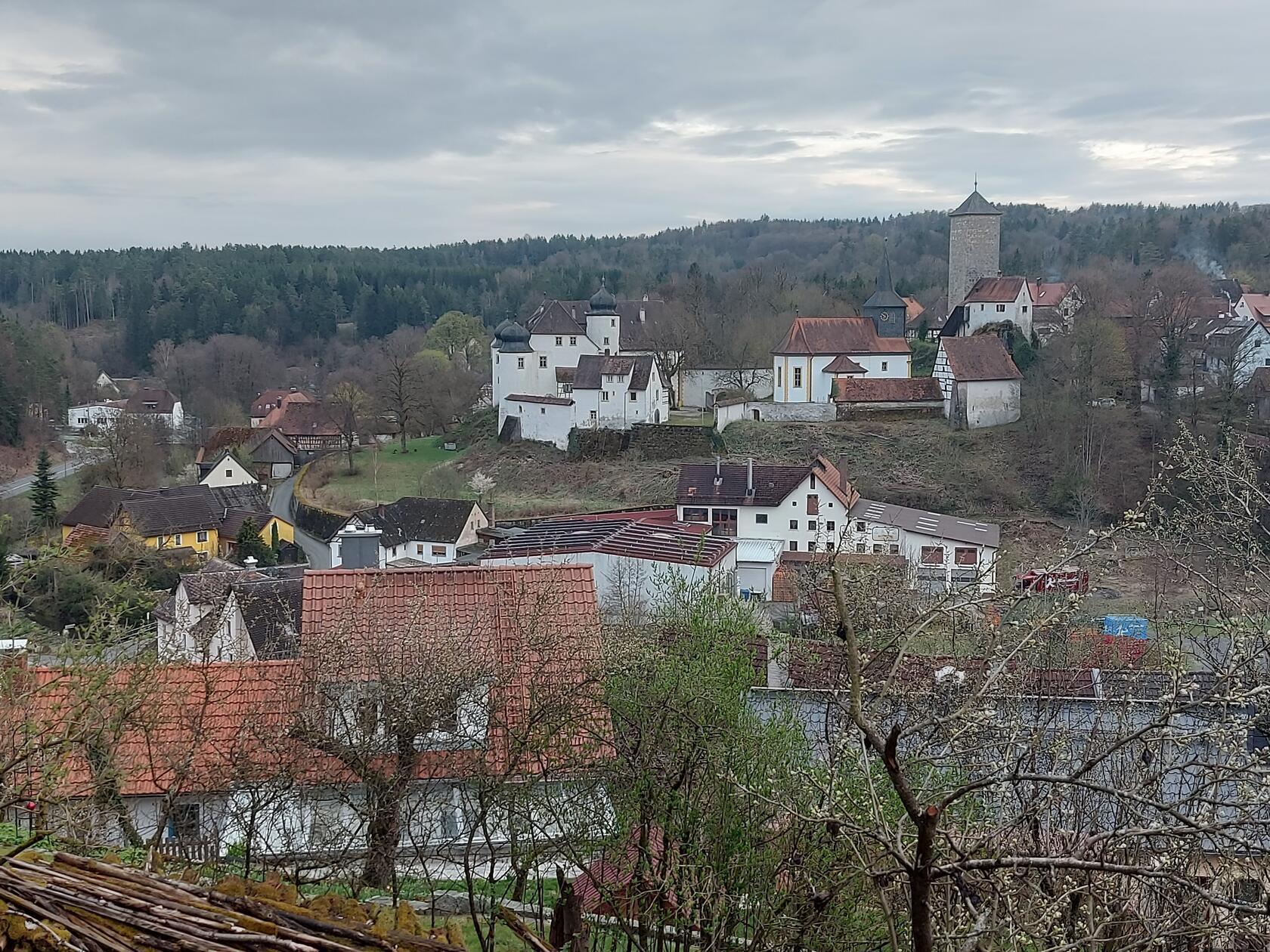 Aufseß: Gemeinde im Landkreis Bayreuth; 1250 Einwohner.