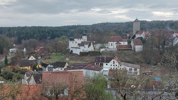Aufseß: Gemeinde im Landkreis Bayreuth; 1250 Einwohner.