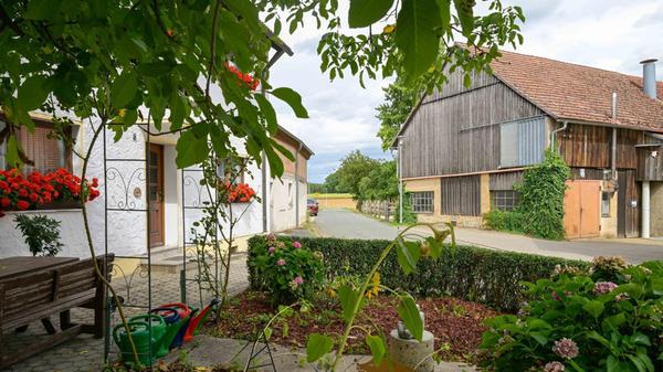Heckenhof: Ortsteil von Aufseß, Landkreis Bayreuth; rund 50 Einwohner.