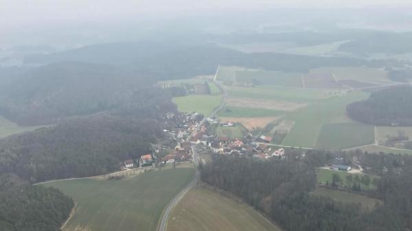 Drosendorf: Ortsteil des Marktes Eggolsheim, Landkreis Forchheim; 297 Einwohner.