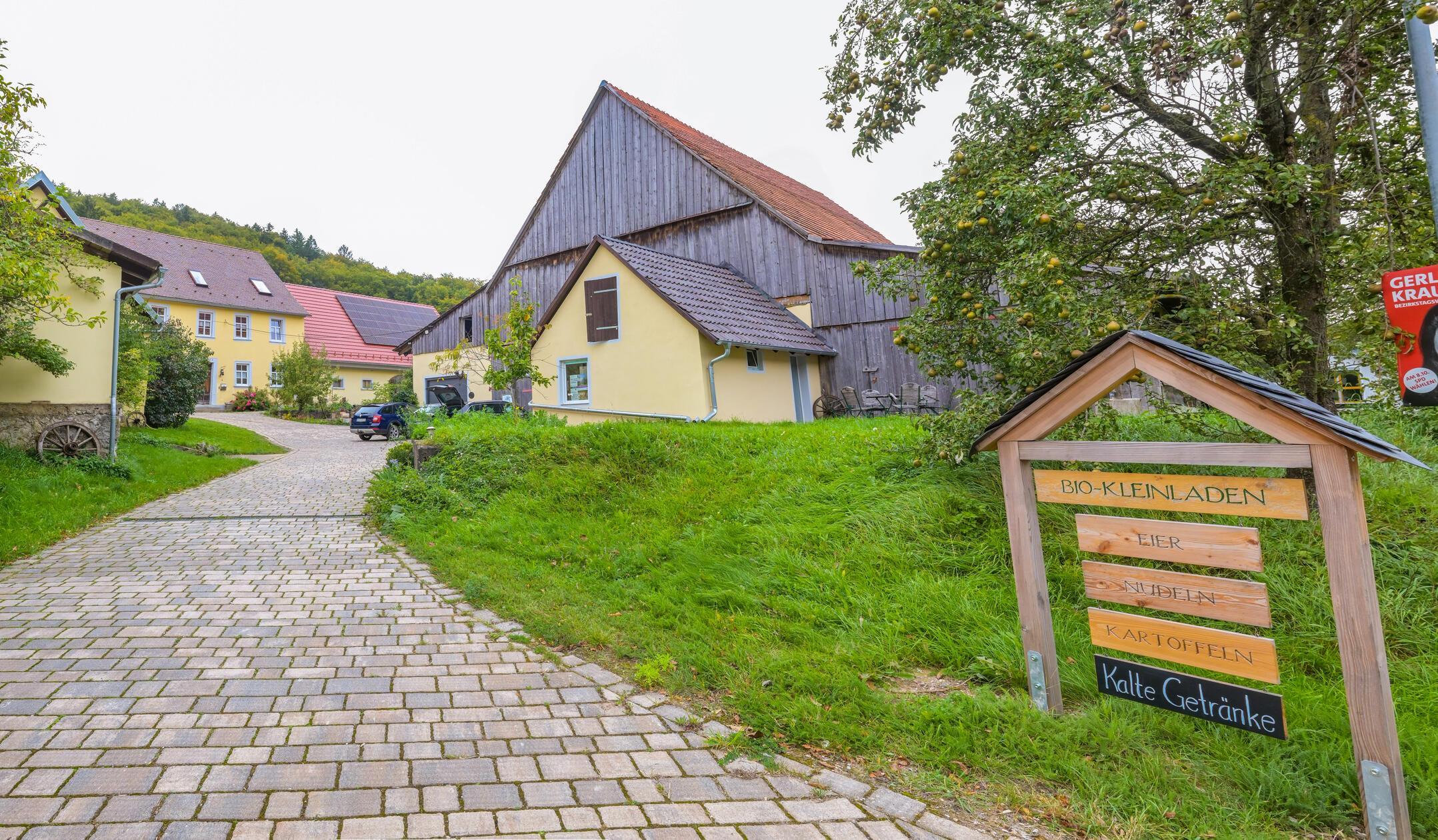 Wohlmutshüll: Ortsteil der Stadt Ebermannstadt, Landkreis Forchheim; rund 225 Einwohner.