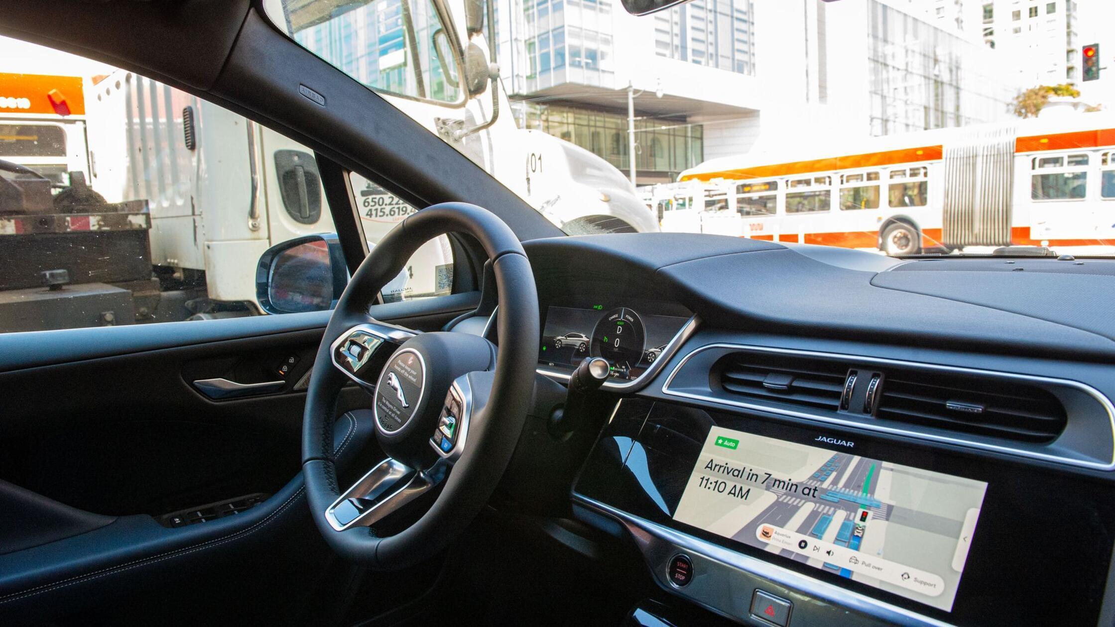 Ein fahrerloses Robotaxi der Google-Schwesterfirma