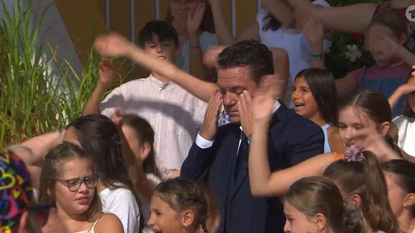 - "Immer wieder sonntags"
