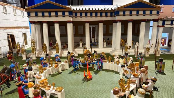 Den Kindern ist langweilig? Dann ab in die Playmobil-Ausstellung (nahe des Fährhafens) auf Thasos. Dort wurde das Leben auf der antiken Insel nachgebildet. Es gibt auch einen Audioguide auf Deutsch.