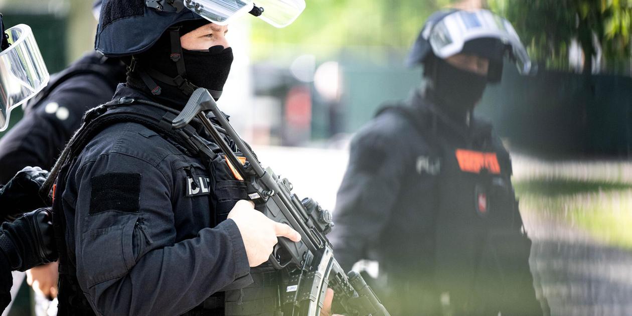 SEK stürmt in Heidenheim die falsche Wohnung - Bewohnerin ist zu dem ...